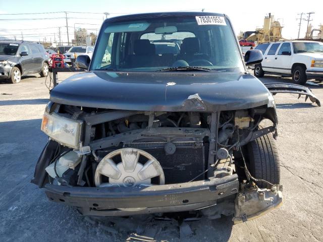 JTLKT334764123574 - 2006 TOYOTA SCION XB CHARCOAL photo 5