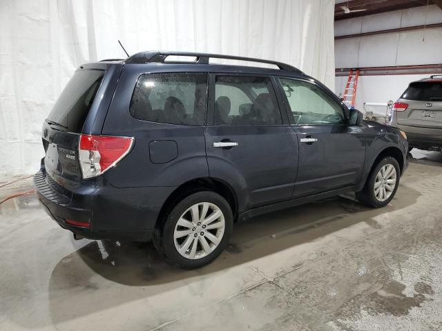 JF2SHAEC7DH429896 - 2013 SUBARU FORESTER LIMITED GRAY photo 3