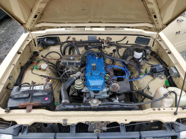 JT4RN48D7B0020580 - 1981 TOYOTA PICKUP RN48 BEIGE photo 11