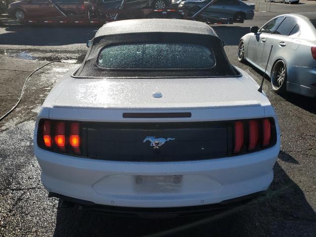 1FATP8UH4M5121409 - 2021 FORD MUSTANG WHITE photo 6