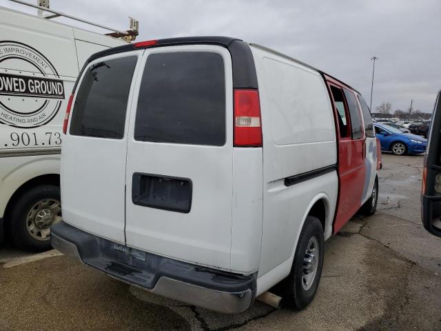 1GCWGFCA6D1134931 - 2013 CHEVROLET EXPRESS G2 WHITE photo 3