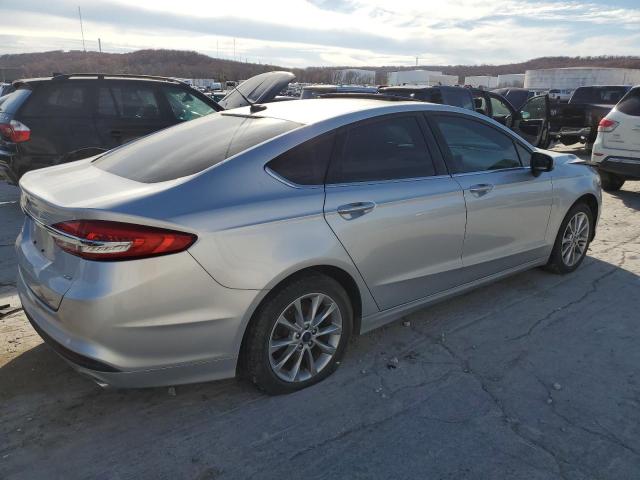 3FA6P0H77HR199802 - 2017 FORD FUSION SE SILVER photo 3