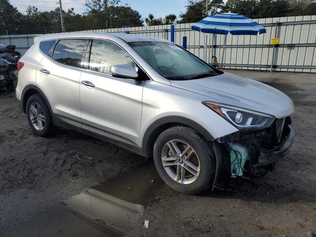 5XYZTDLB3JG568791 - 2018 HYUNDAI SANTA FE S SILVER photo 4