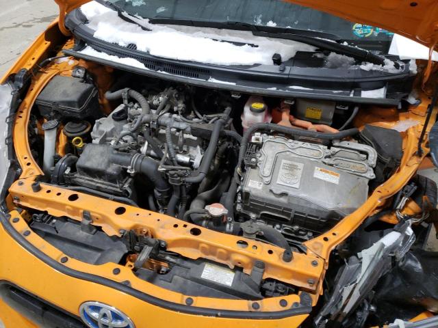 JTDKDTB31F1110273 - 2015 TOYOTA PRIUS C ORANGE photo 11