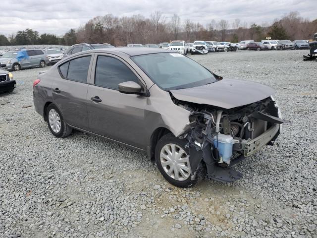 3N1CN7AP2GL908890 - 2016 NISSAN VERSA S GRAY photo 4