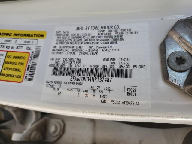 3FA6P0HD4HR137487 - 2017 FORD FUSION SE WHITE photo 12