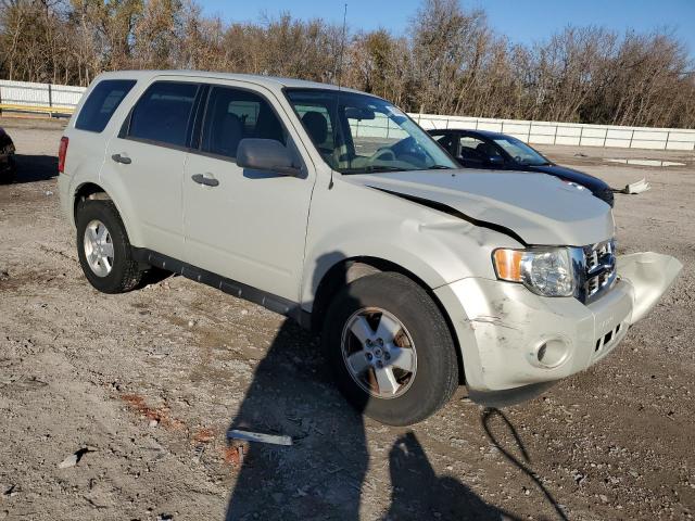 1FMCU02729KA20937 - 2009 FORD ESCAPE XLS TAN photo 4