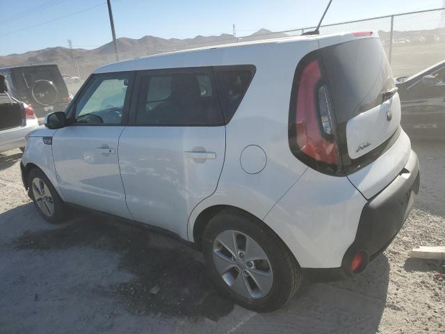 KNDJN2A22F7223304 - 2015 KIA SOUL WHITE photo 2