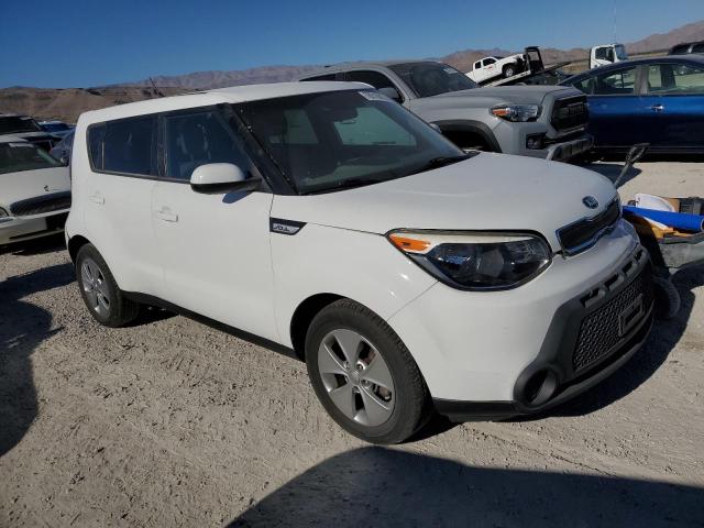 KNDJN2A22F7223304 - 2015 KIA SOUL WHITE photo 4