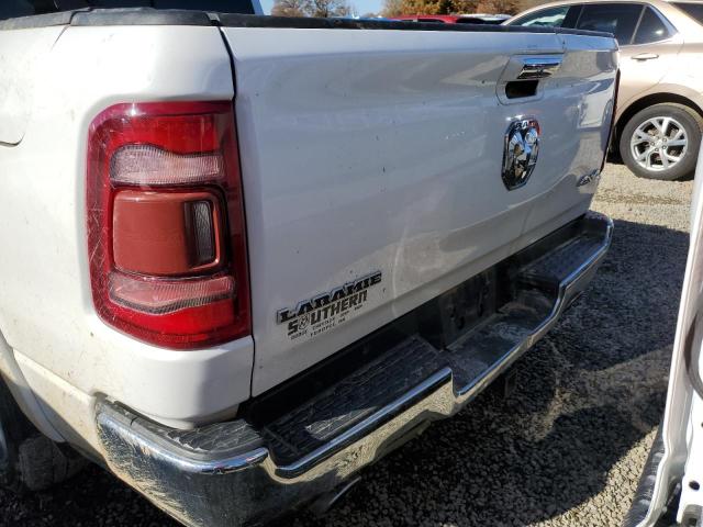 1C6SRFJT1KN595870 - 2019 RAM 1500 LARAMIE WHITE photo 6