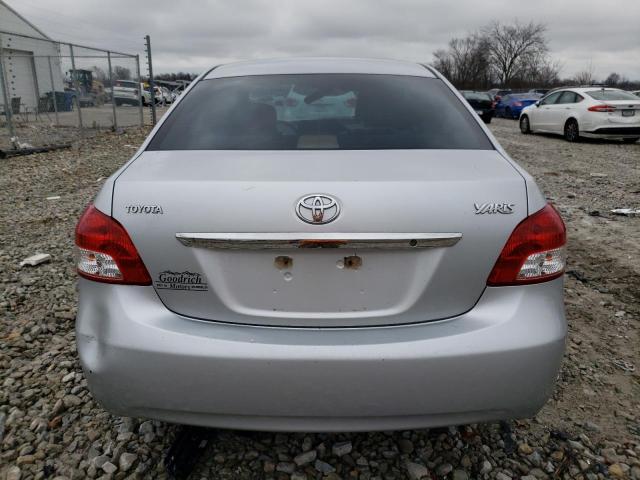 JTDBT903691316895 - 2009 TOYOTA YARIS SILVER photo 6