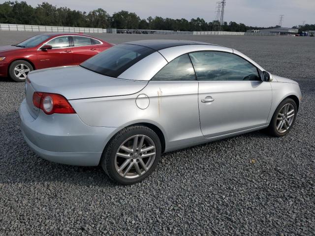 WVWFA71F18V013647 - 2008 VOLKSWAGEN EOS LUX 银色 照片 3