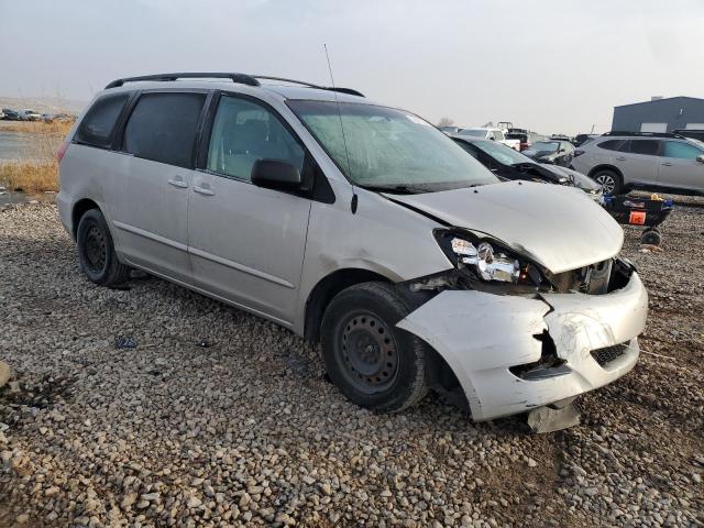 5TDZA23C26S437980 - 2006 TOYOTA SIENNA CE SILVER photo 4