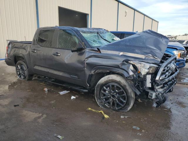 5TFNA5ABXPX022315 - 2023 TOYOTA TUNDRA CREWMAX PLATINUM Grau Foto 4