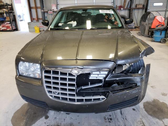 2C3KA43D19H528137 - 2009 CHRYSLER 300 LX GRAY photo 5