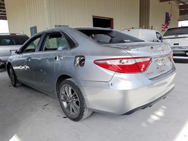 4T1BF1FK0GU184960 - 2016 TOYOTA CAMRY LE SILVER photo 3