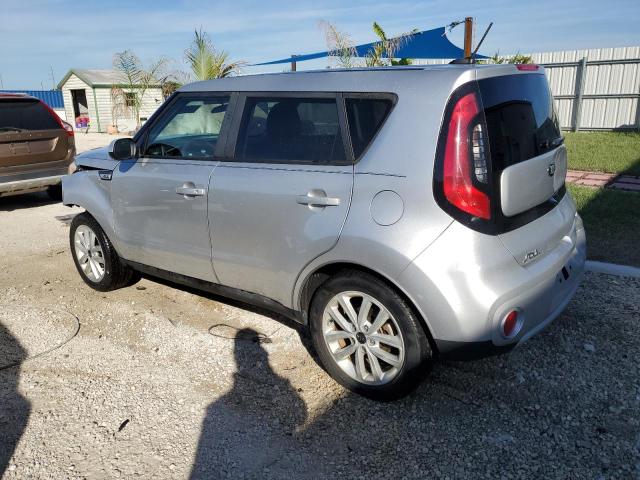 KNDJP3A56J7545849 - 2018 KIA SOUL + SILVER photo 2