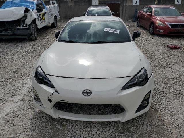 JF1ZNAA11F8710742 - 2015 TOYOTA SCION FR-S WHITE photo 5