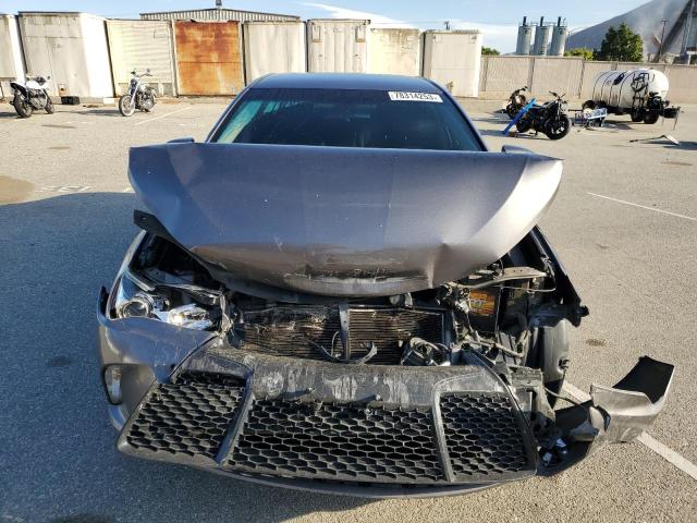 4T1BF1FK9GU177425 - 2016 TOYOTA CAMRY LE GRAY photo 5