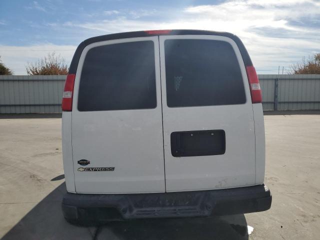 1GCWGAFG3L1188155 - 2020 CHEVROLET EXPRESS G2 WHITE photo 6