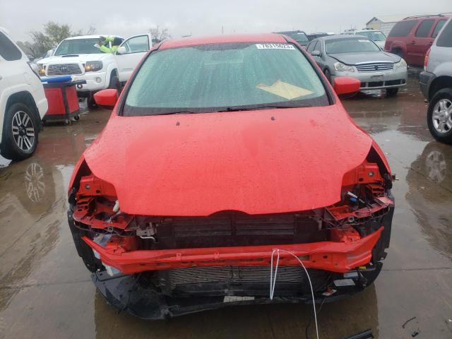 1FAHP3F23CL272754 - 2012 FORD FOCUS SE RED photo 5