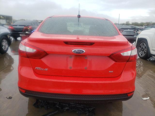 1FAHP3F23CL272754 - 2012 FORD FOCUS SE RED photo 6