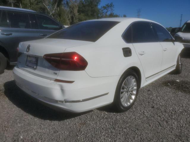 1VWBT7A31HC026065 - 2017 VOLKSWAGEN PASSAT SE WHITE photo 3