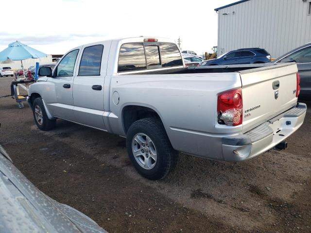 1D7HE48N27S136548 - 2007 DODGE DAKOTA QUAD SLT SILVER photo 2