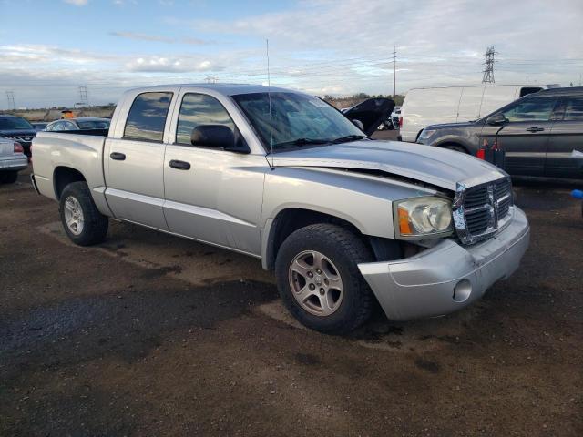 1D7HE48N27S136548 - 2007 DODGE DAKOTA QUAD SLT SILVER photo 4