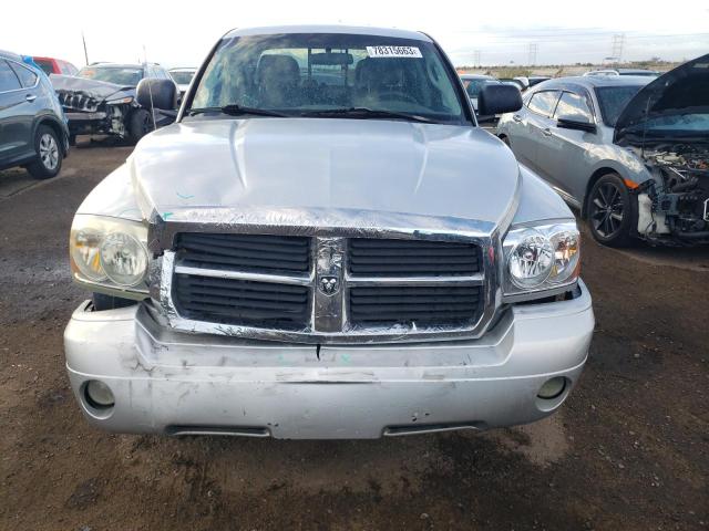 1D7HE48N27S136548 - 2007 DODGE DAKOTA QUAD SLT SILVER photo 5