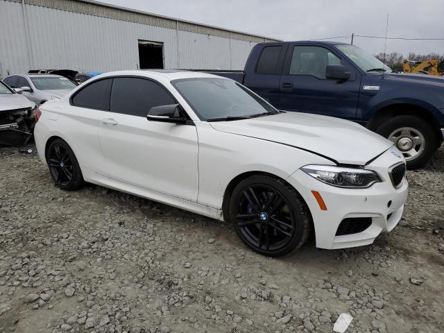 WBA2J7C04L7E76953 - 2020 BMW M240XI WHITE photo 4