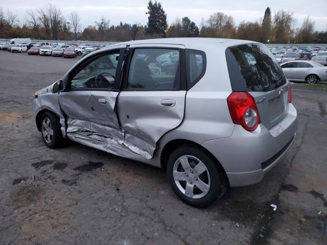 KL1TD66EX9B307756 - 2009 CHEVROLET AVEO LS SILVER photo 2