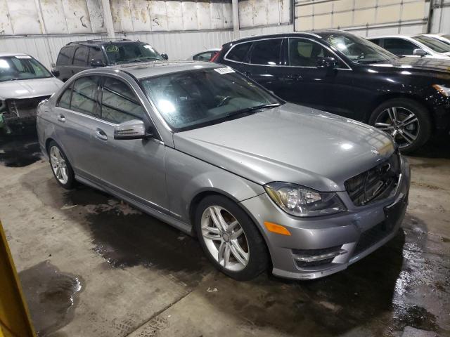 WDDGF4HB6DA779369 - 2013 MERCEDES-BENZ C 250 SILVER photo 4