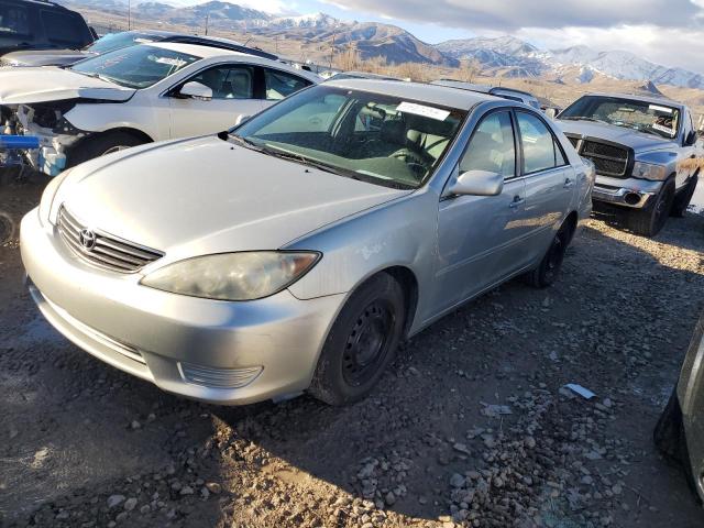4T1BE32K25U632777 - 2005 TOYOTA CAMRY LE SILVER photo 1