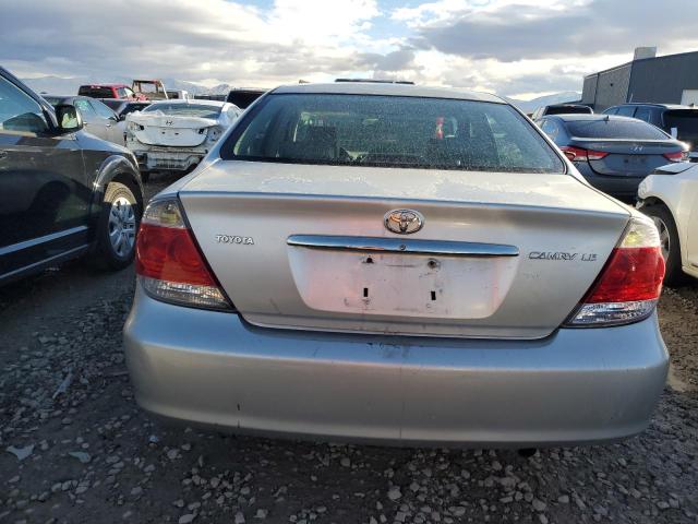 4T1BE32K25U632777 - 2005 TOYOTA CAMRY LE SILVER photo 6