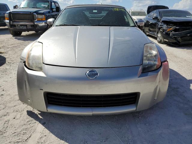 JN1AZ36A55M752923 - 2005 NISSAN 350Z ROADSTER SILVER photo 5