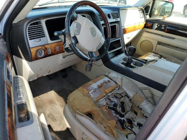 5LMFU28R93LJ24633 - 2003 LINCOLN NAVIGATOR თეთრი ფოტო 8