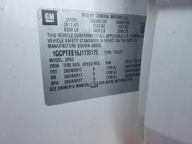 1GCPTEE16J1135175 - 2018 CHEVROLET COLORADO ZR2 WHITE photo 12