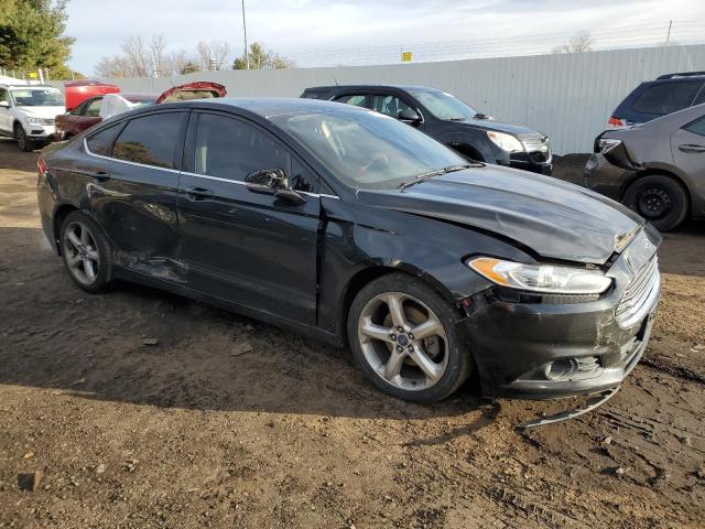 3FA6P0H77FR139614 - 2015 FORD FUSION SE BLACK photo 4