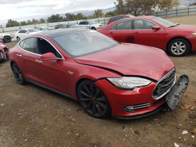 5YJSA1E24FF120156 - 2015 TESLA MODEL S წითელი ფოტო 4