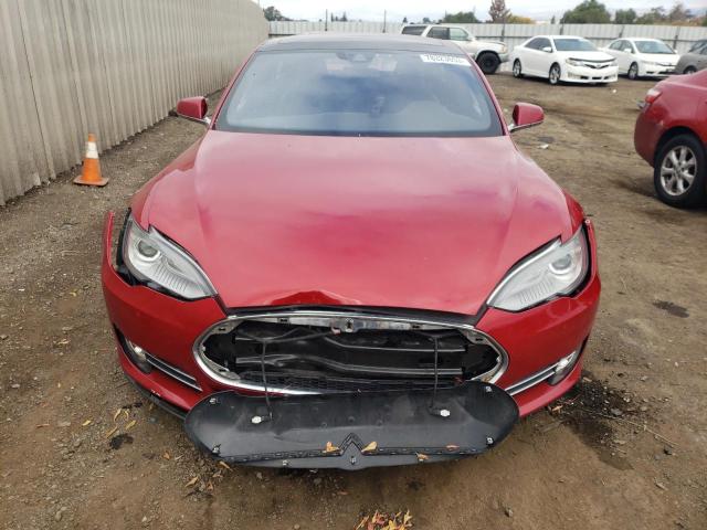 5YJSA1E24FF120156 - 2015 TESLA MODEL S წითელი ფოტო 5