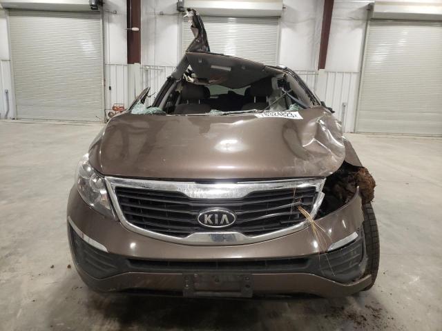 KNDPB3A22C7223890 - 2012 KIA SPORTAGE BASE BROWN photo 5