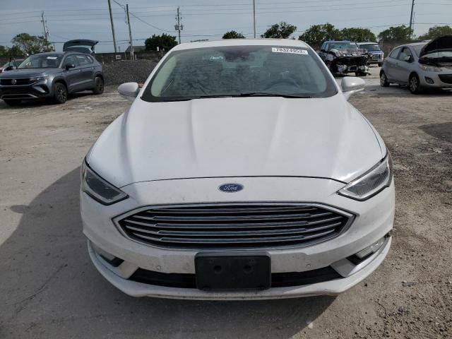 3FA6P0SU6HR209895 - 2017 FORD FUSION TITANIUM PHEV WHITE photo 5