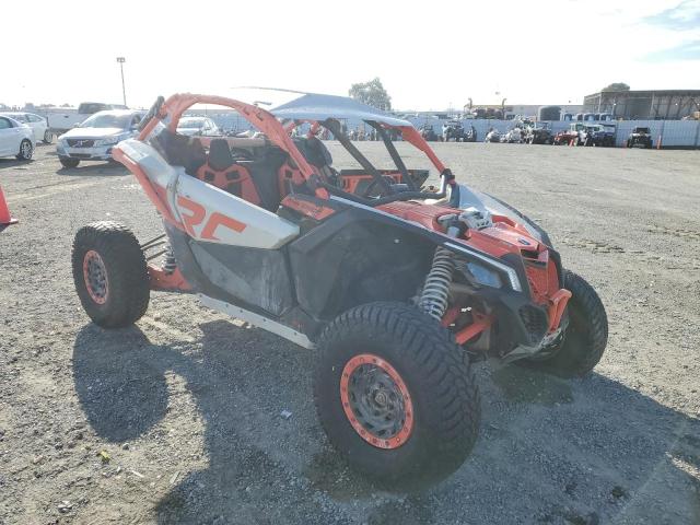 3JBVVAV28MK000143 - 2021 CAN-AM MAVERICK X RC TURBO RR TWO TONE photo 1