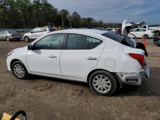 3N1CN7AP9KL879865 - 2019 NISSAN VERSA S WHITE photo 2