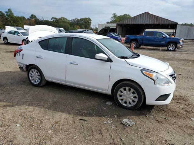 3N1CN7AP9KL879865 - 2019 NISSAN VERSA S WHITE photo 4