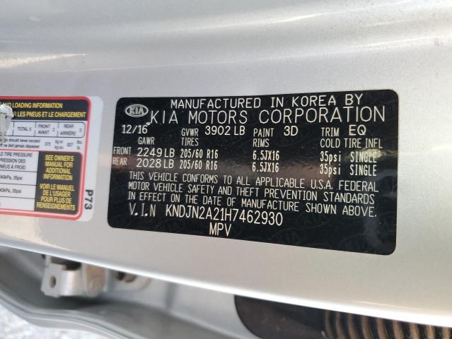 KNDJN2A21H7462930 - 2017 KIA SOUL SILVER photo 13