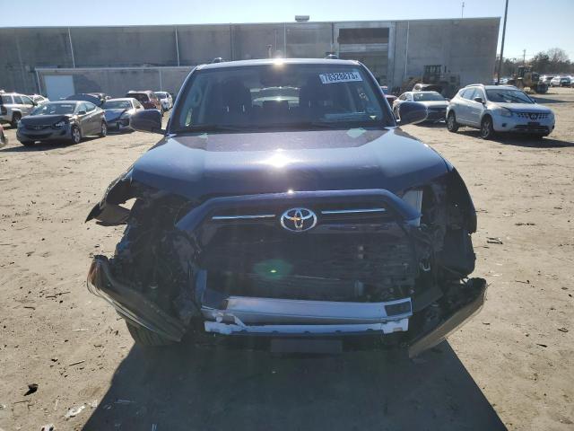 JTEMU5JR2P6099004 - 2023 TOYOTA 4RUNNER SE BLUE photo 5