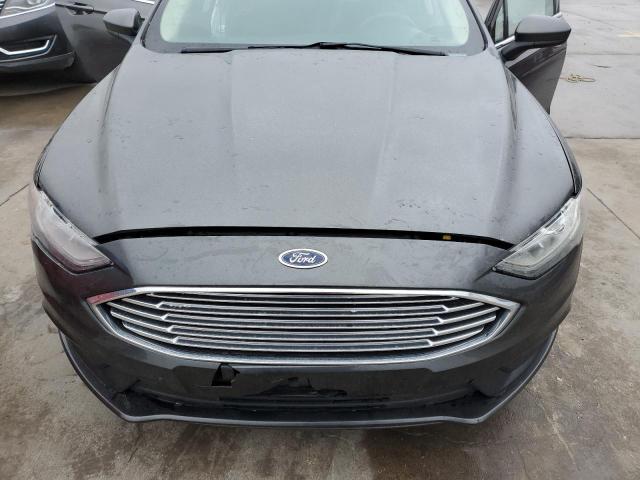 3FA6P0H72JR182248 - 2018 FORD FUSION SE GRAY photo 11