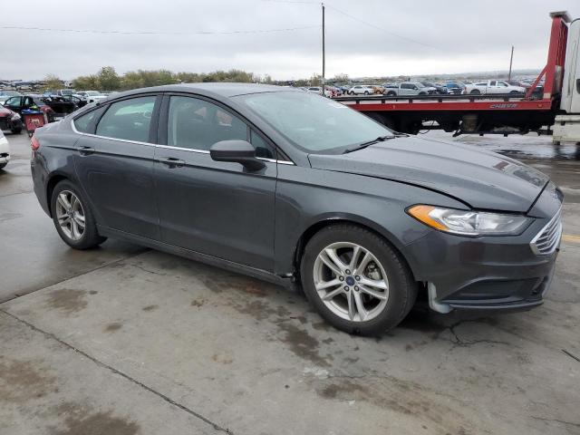 3FA6P0H72JR182248 - 2018 FORD FUSION SE GRAY photo 4